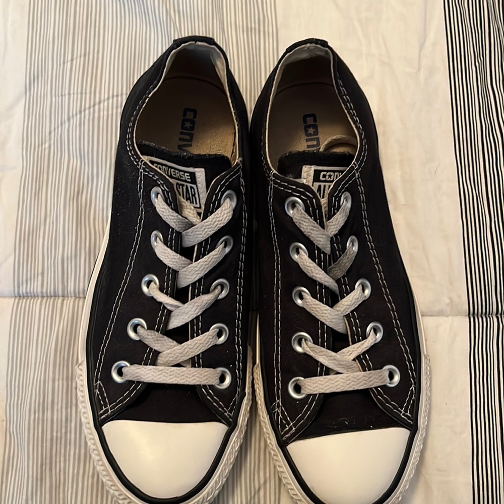 Black converse